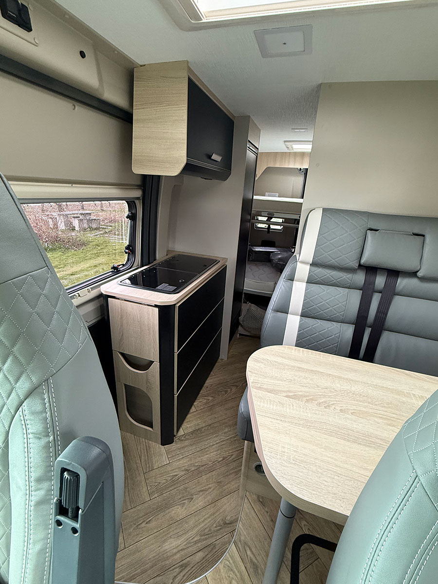 005 Challenger V11 Max Sport Edition