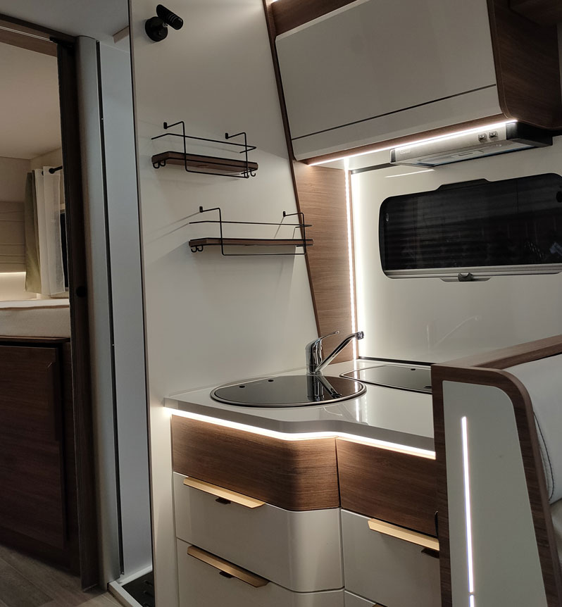 008 Autocaravana Perfilada