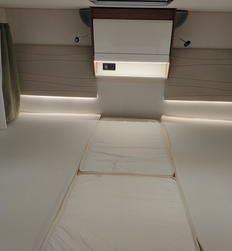 017 Autocaravana Perfilada