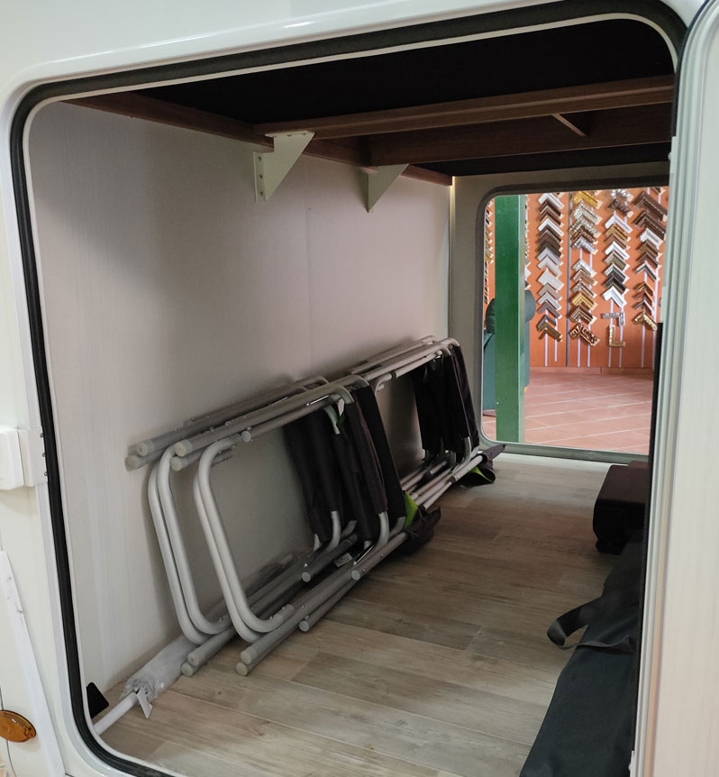 021 Autocaravana Perfilada